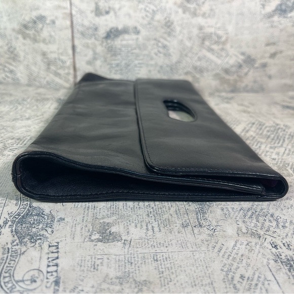 HOBO black leather clutch - Picture 4 of 13